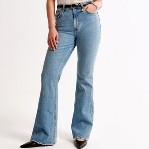 50% Off!Abercrombie & Fitch Curve Love High Rise Vintage Flare Jeans Sz 25 Short